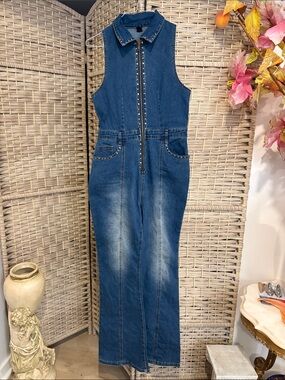 7002)Cider Studded Zip-Front Denim Jacket - Blue Wash